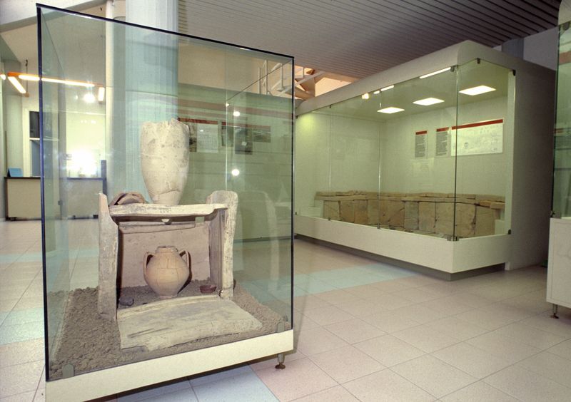 Diversi tipi di sepolture di età romana